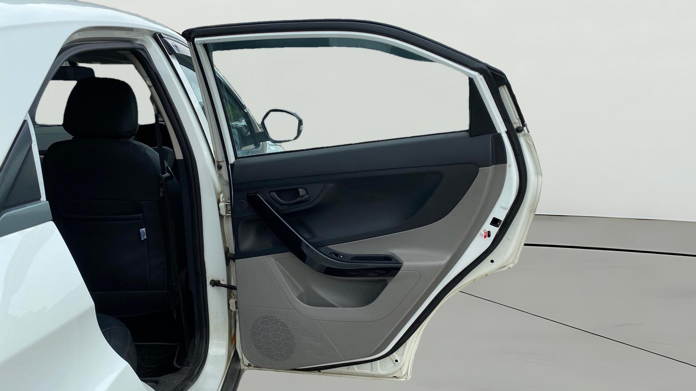 2019 Tata NEXON XM PETROL, Petrol, Manual, 11,124 km, RHS Rear Door