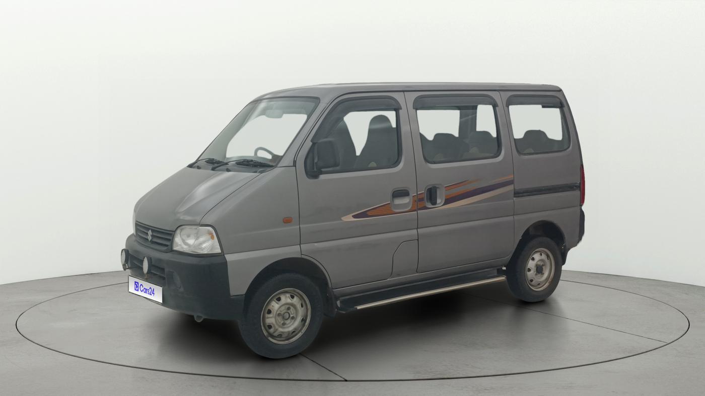 2020 Maruti Eeco 7 STR, Petrol, Manual, 30,456 km, Left Front Diagonal
