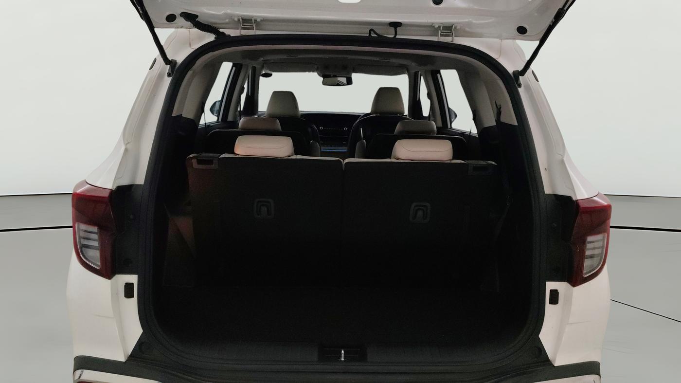 2022 KIA CARENS LUXURY PLUS 1.5 DIESEL AT 6 STR, Diesel, Automatic, 20,469 km, Boot Open Zoomed View