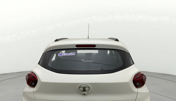 2022 Tata PUNCH ACCOMPLISHED MT, Petrol, Manual, 24,845 km, Rear Windshield