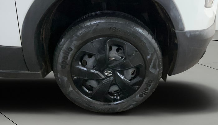 2022 Tata PUNCH ADVENTURE MT, Petrol, Manual, 42,144 km, Right Front Wheel