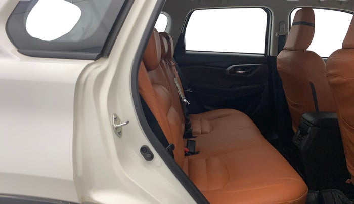 2024 Maruti Grand Vitara DELTA SMART HYBRID, Petrol, Manual, 34,308 km, Right Side Rear Door Cabin