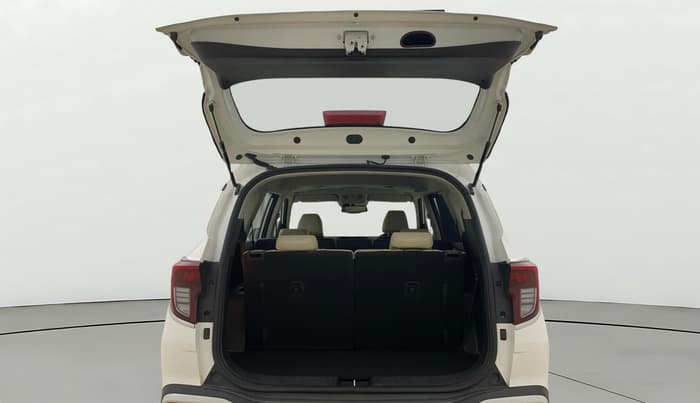 2023 KIA CARENS LUXURY PLUS 1.4 PETROL DCT 7 STR, Petrol, Automatic, 16,325 km, Boot Door Open