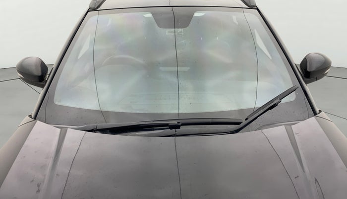 2022 Tata NEXON XZA PLUS (O) PETROL DARK EDITION, Petrol, Automatic, 42,221 km, Front Windshield