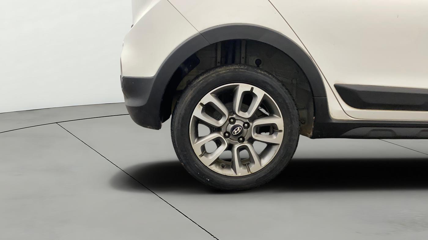 2019 Hyundai i20 Active 1.2 S, Petrol, Manual, 1,35,213 km, Right Rear Wheel