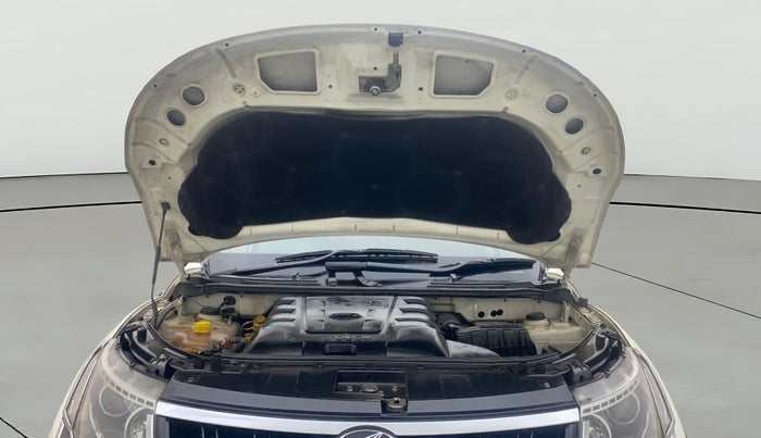 2020 Mahindra XUV500 W9, Diesel, Manual, 69,539 km, Open Bonet