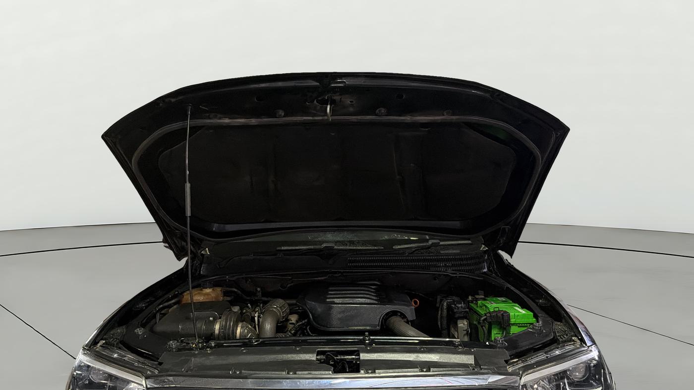 2023 Mahindra SCORPIO-N Z8 PETROL AT 7 STR, Petrol, Automatic, 1,00,822 km, Open Bonet