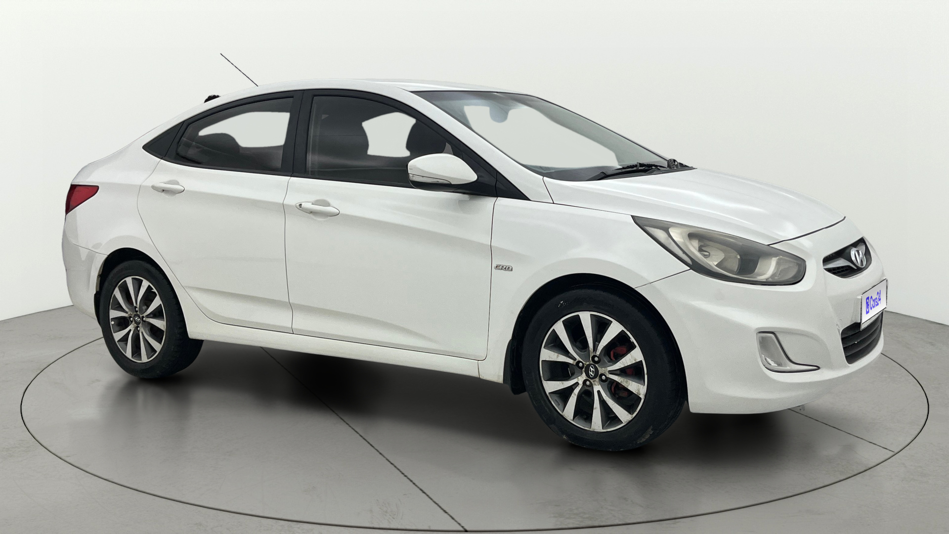 2014 Hyundai Verna FLUIDIC 1.6 CRDI SX 2014 Hyundai Verna FLUIDIC 1.6 CRDI SX