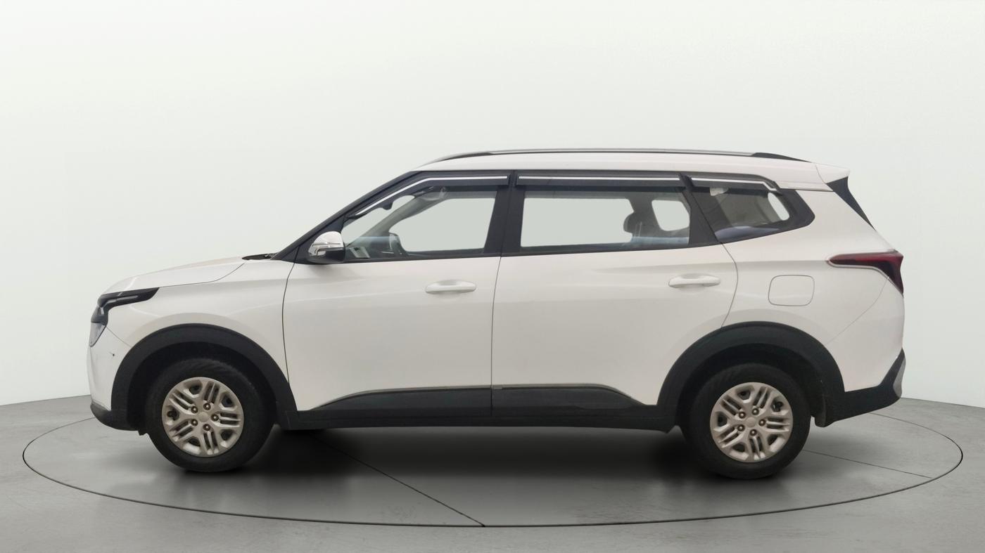 2023 KIA CARENS PRESTIGE 1.5 PETROL 7 STR, Petrol, Manual, 16,856 km, Left Side