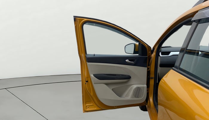 2020 Renault TRIBER RXZ AMT, Petrol, Automatic, 43,310 km, LHS Front Door