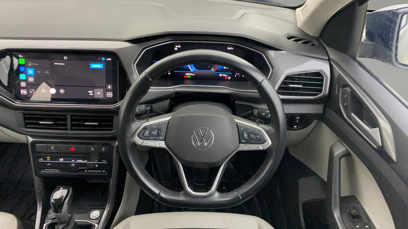 2025 Volkswagen TAIGUN TOPLINE 1.0 TSI AT, Petrol, Automatic, 20,094 km, Steering Wheel Close Up