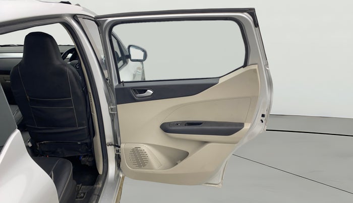 2022 Renault TRIBER RXZ, Petrol, Manual, 19,954 km, RHS Rear Door