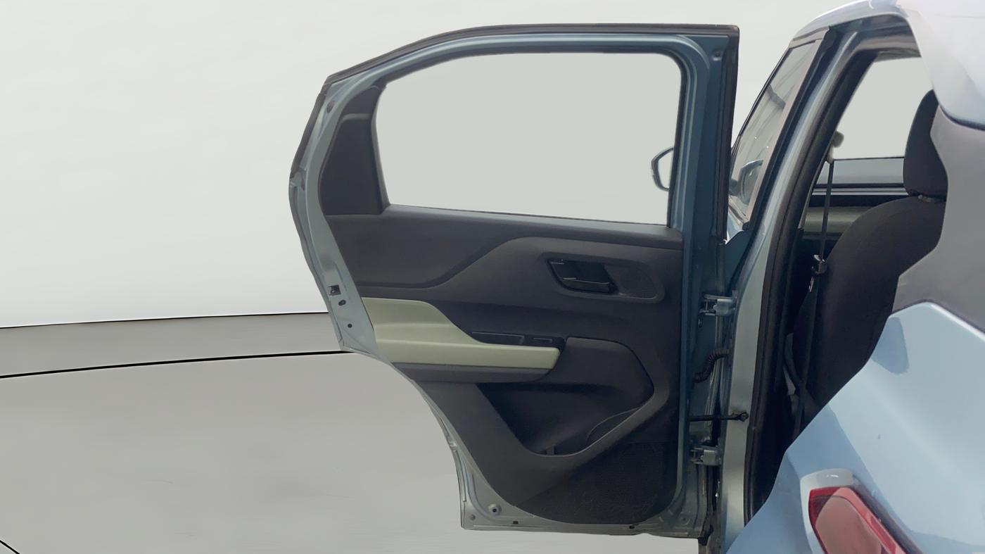 2021 Tata PUNCH ADVENTURE AMT, Petrol, Automatic, 73,695 km, LHS Rear Door