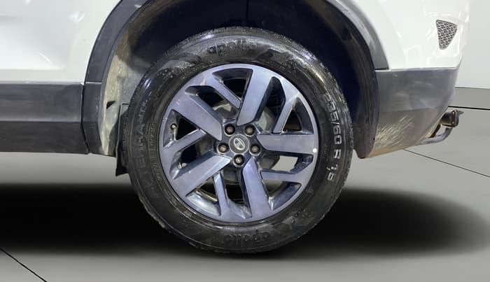 2022 Tata Harrier XMA SUNROOF 2.0L KRYOTEC, Diesel, Automatic, 1,20,097 km, Left Rear Wheel