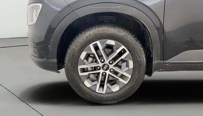 2023 Hyundai VENUE S 1.2, Petrol, Manual, 29,102 km, Left Front Wheel