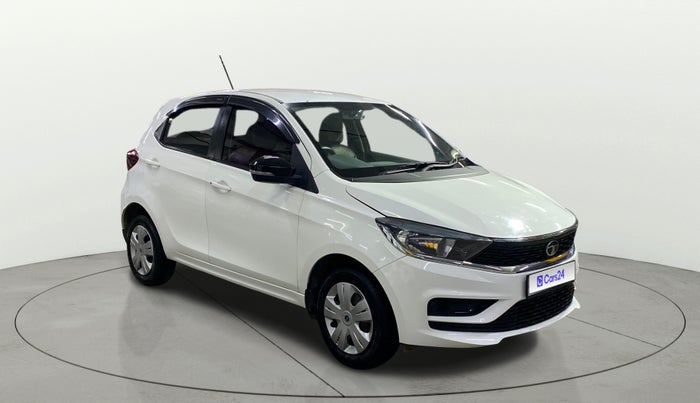 2025 Tata Tiago XZ PLUS CNG DUAL TONE, CNG, Manual, 16,412 km, Right Front Diagonal
