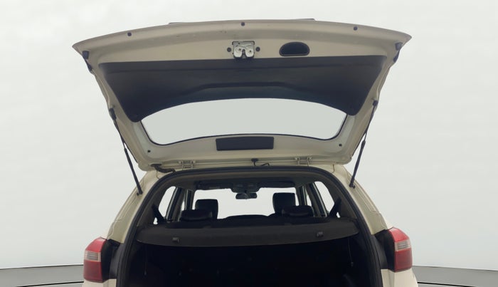 2017 Hyundai Creta SX PLUS 1.6 PETROL, Petrol, Manual, 93,076 km, Boot Door Open