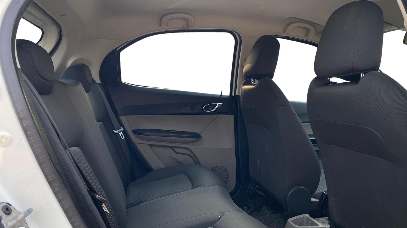 2018 Tata Tiago XZ PETROL, Petrol, Manual, 32,855 km, Right Side Rear Door Cabin