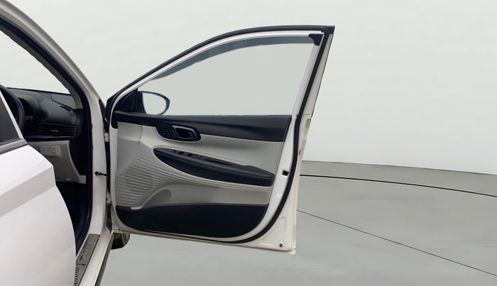 2024 Hyundai NEW I20 Sportz (O) 1.2 IVT, Petrol, Automatic, 36,096 km, RHS Front Door