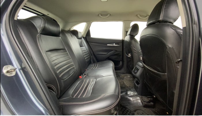 2020 KIA SELTOS HTK PLUS 1.5, Petrol, Manual, 75,184 km, Right Side Rear Door Cabin