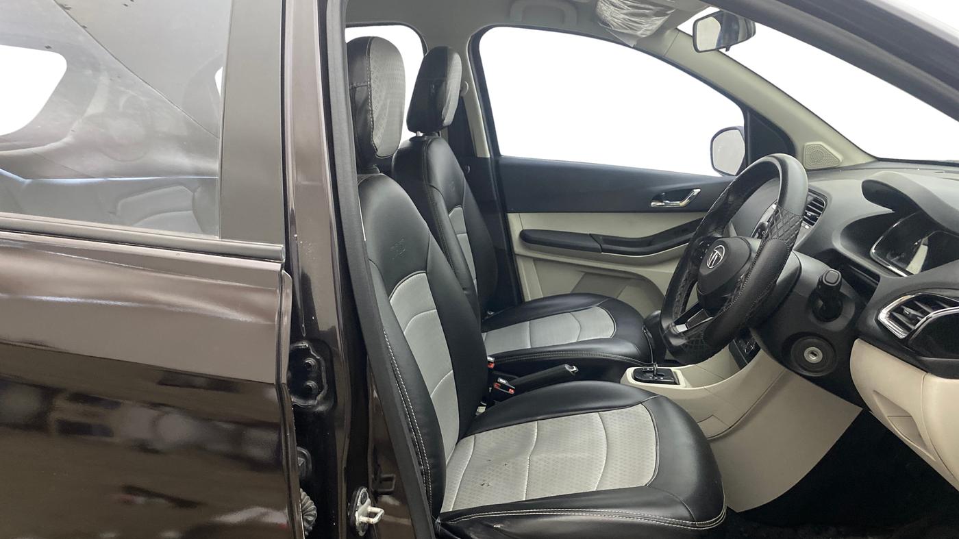 2022 Tata Tiago XZA PLUS PETROL, Petrol, Automatic, 62,477 km, Right Side Front Door Cabin