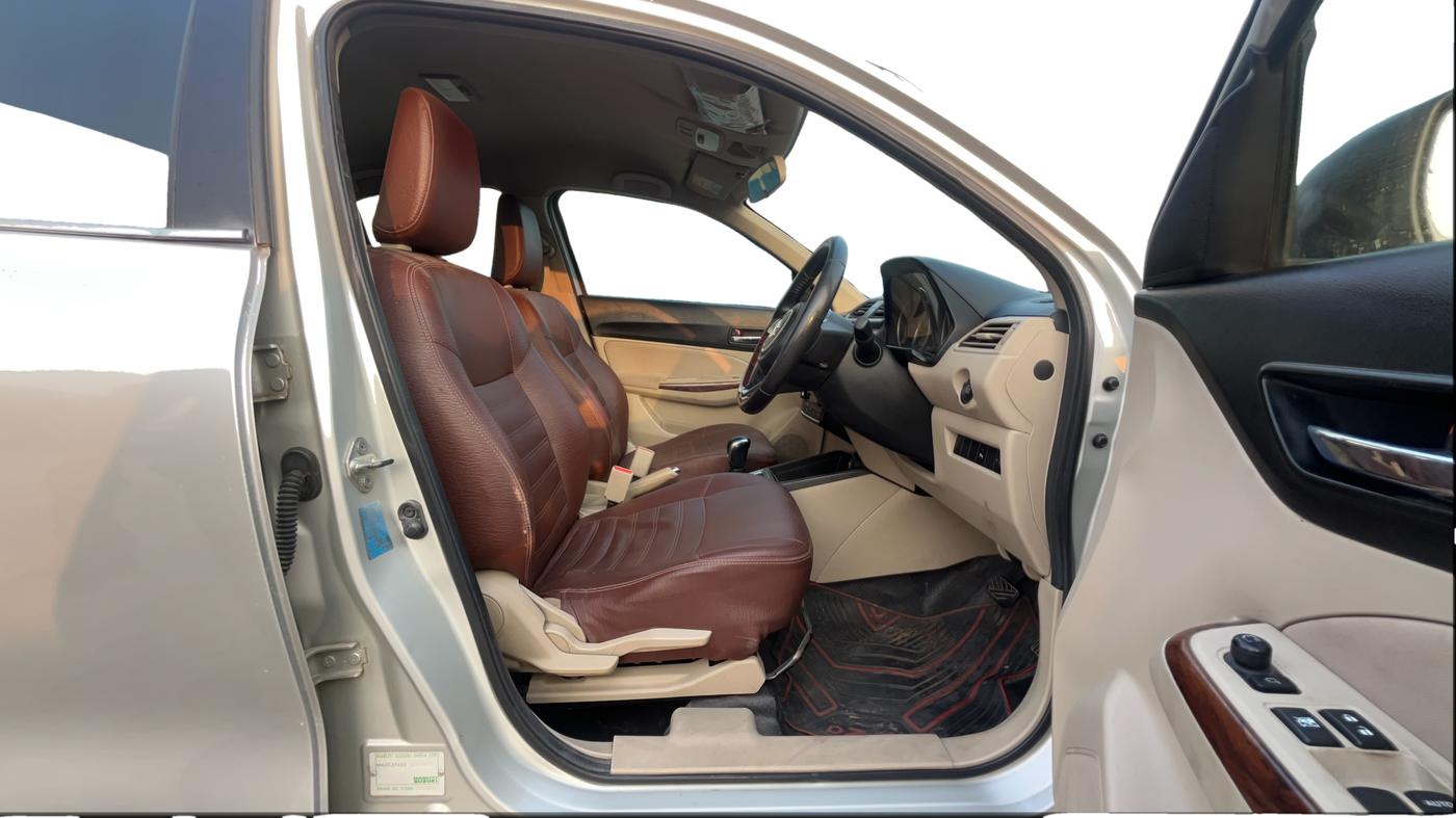 2018 Maruti Dzire ZXI PLUS AMT, Petrol, Automatic, 1,32,185 km, Right Side Front Door Cabin