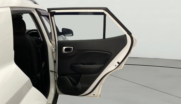 2022 Hyundai VENUE SX 1.0 (O) TURBO IMT, Petrol, Manual, 32,769 km, RHS Rear Door