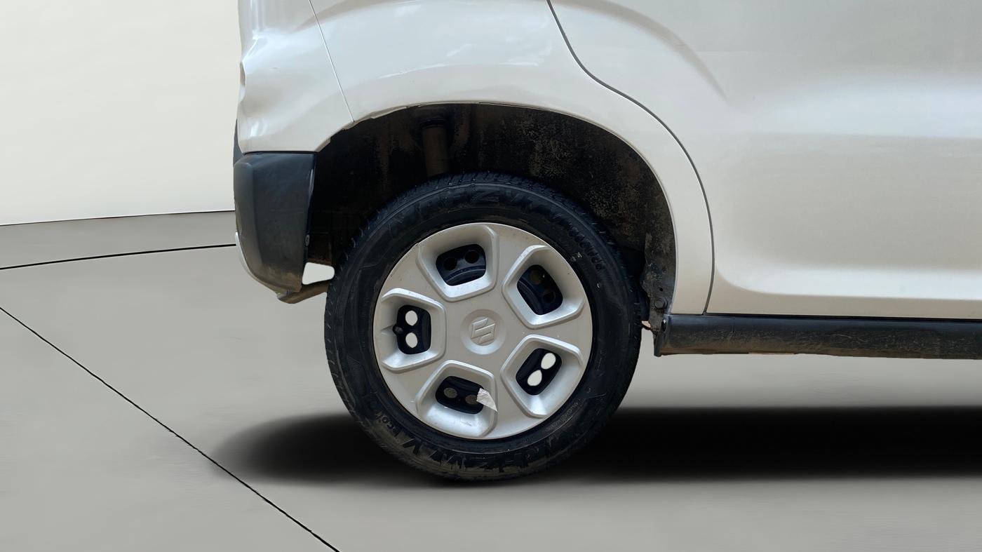 2019 Maruti S PRESSO VXI PLUS AMT, Petrol, Automatic, 45,482 km, Right Rear Wheel