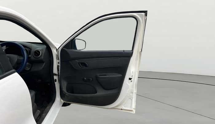 2016 Renault Kwid RXL, Petrol, Manual, 60,374 km, RHS Front Door