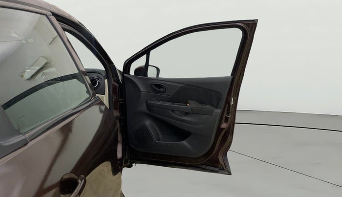 2018 Renault Captur RXE PETROL, Petrol, Manual, 43,316 km, RHS Front Door