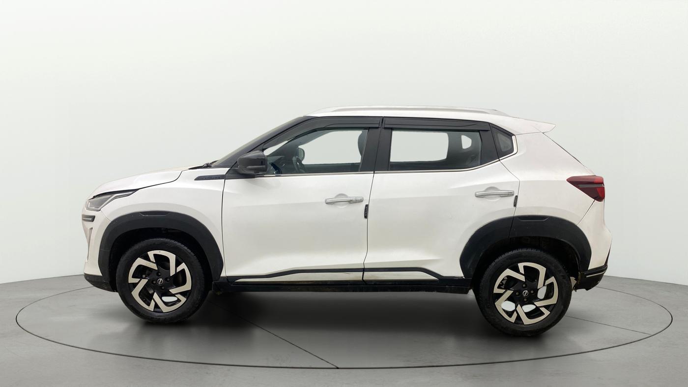 2022 Nissan MAGNITE XV PREMIUM TURBO CVT, Petrol, Automatic, 74,360 km, Left Side