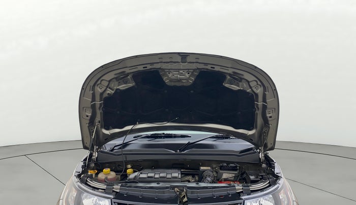 2017 Mahindra Kuv100 K4 6 STR, Petrol, Manual, 23,446 km, Open Bonet