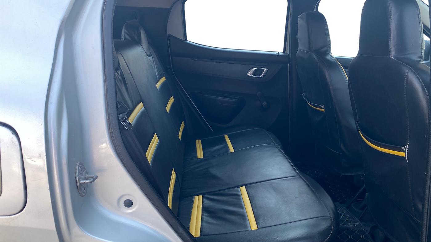 2019 Renault Kwid RXT 0.8 (O), Petrol, Manual, 29,248 km, Right Side Rear Door Cabin