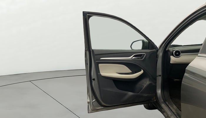 2022 MG ASTOR SHARP 1.5 CVT, Petrol, Automatic, 20,971 km, LHS Front Door