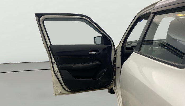 2018 Maruti Swift VXI, Petrol, Manual, 40,873 km, LHS Front Door