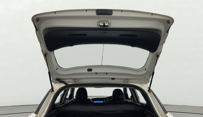 2017 Hyundai Elite i20 SPORTZ 1.2, Petrol, Manual, 33,898 km, Boot Door Open