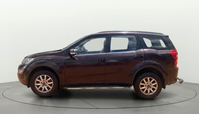 2015 Mahindra XUV500 W10, Diesel, Manual, 80,870 km, Left Side