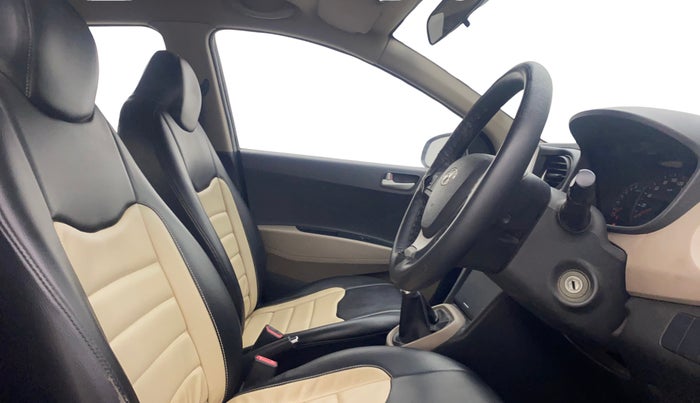 2014 Hyundai Xcent S (O) 1.2, Petrol, Manual, 46,322 km, Right Side Front Door Cabin