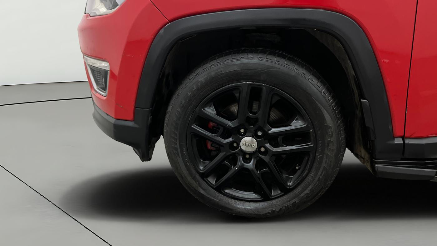 2018 Jeep Compass LIMITED 2.0 DIESEL, Diesel, Manual, 1,27,150 km, Left Front Wheel