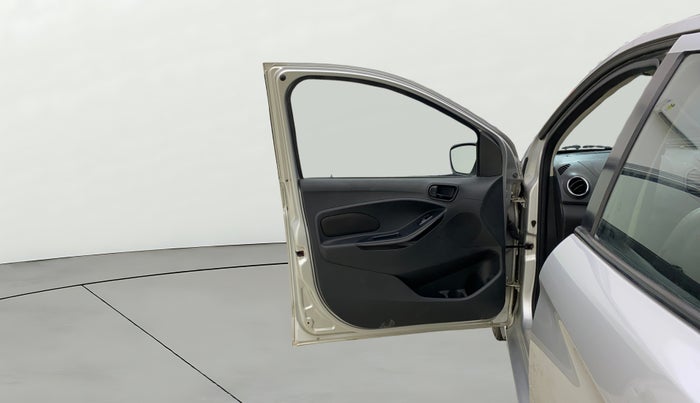 2017 Ford New Figo TITANIUM 1.2 PETROL MT, Petrol, Manual, 49,019 km, LHS Front Door