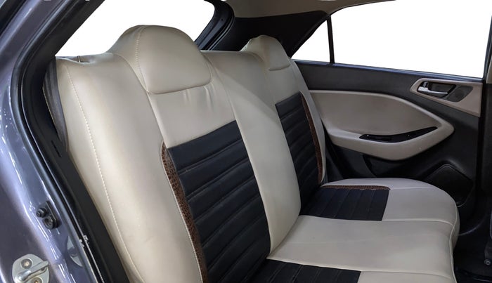 2016 Hyundai Elite i20 MAGNA 1.2, Petrol, Manual, 87,810 km, Right Side Rear Door Cabin