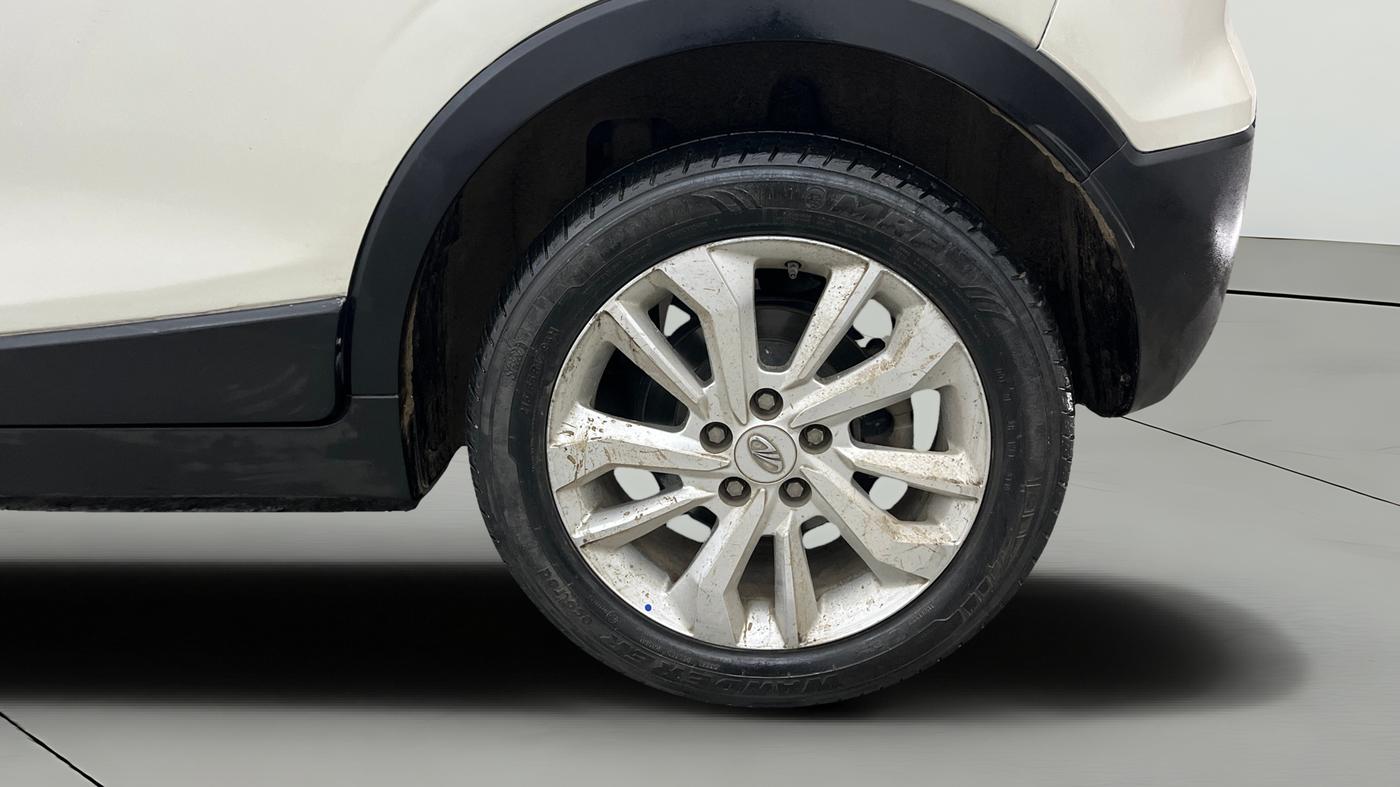 2019 Mahindra XUV300 W8 1.5 DIESEL AMT, Diesel, Automatic, 70,236 km, Left Rear Wheel