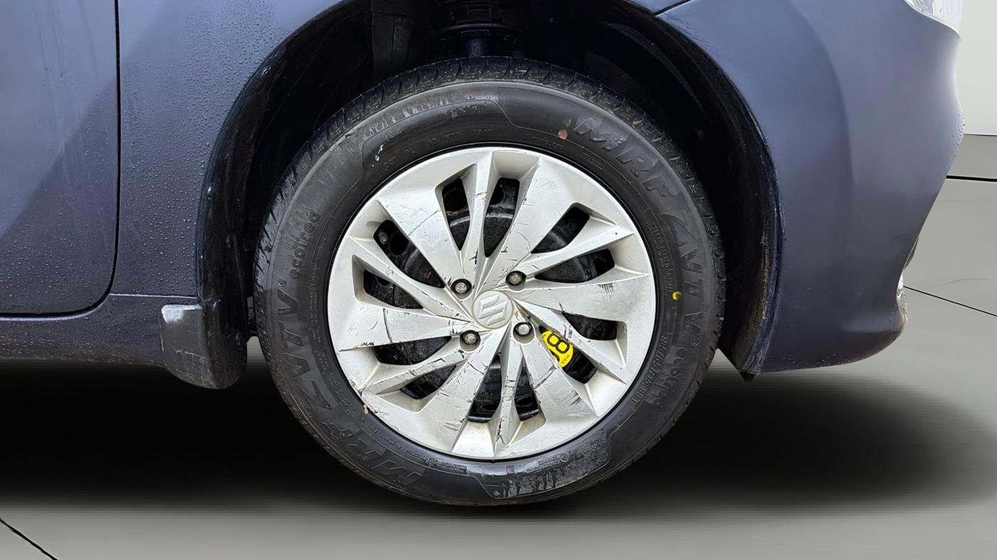 2022 Maruti Baleno DELTA PETROL 1.2, Petrol, Manual, 74,092 km, Right Front Wheel