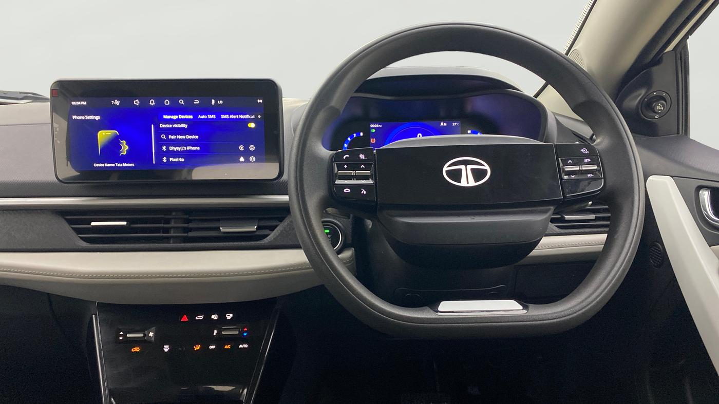 2024 Tata NEXON CREATIVE+ SUNROOF AMT 1.2 PETROL, Petrol, Automatic, 17,533 km, Steering Wheel Close Up