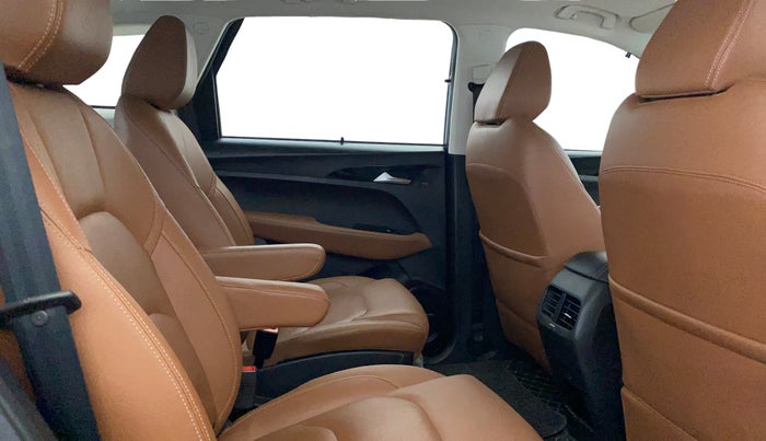 2020 MG HECTOR PLUS SHARP 1.5 PETROL TURBO DCT 6-STR, Petrol, Automatic, 66,451 km, Right Side Rear Door Cabin