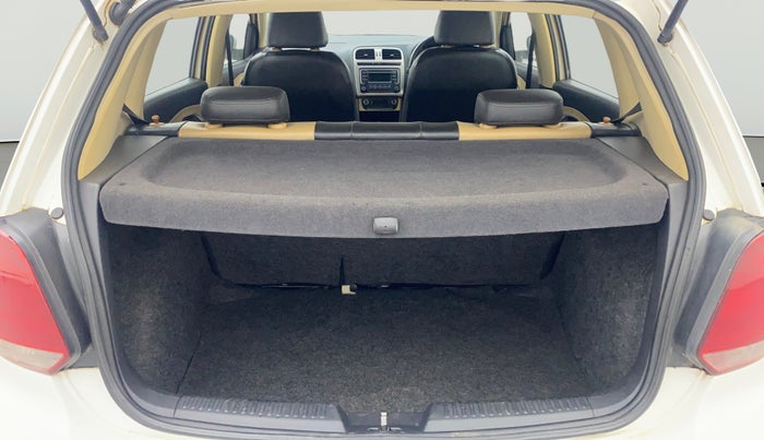 2015 Volkswagen Polo HIGHLINE1.2L, Petrol, Manual, 60,926 km, Boot Open Zoomed View