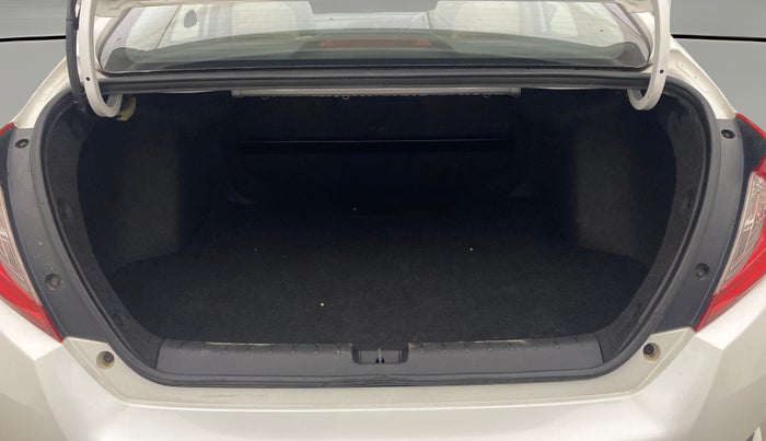 2019 Honda Civic 1.8L I-VTEC V CVT, Petrol, Automatic, 32,303 km, Boot Open Zoomed View