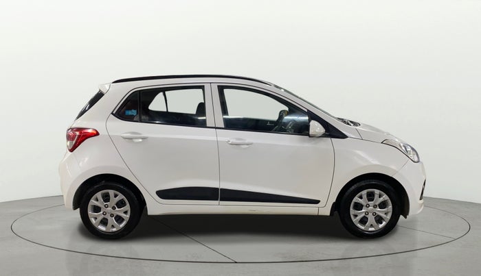 2016 Hyundai Grand i10 SPORTZ 1.2 KAPPA VTVT, Petrol, Manual, 40,629 km, Right Side View