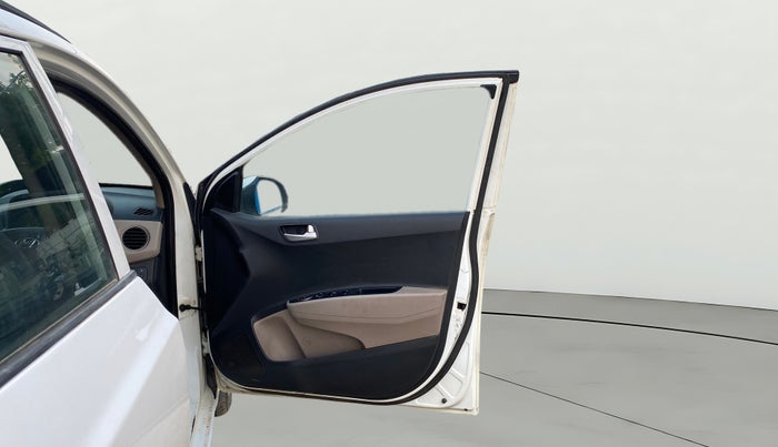 2019 Hyundai Grand i10 SPORTZ 1.2 KAPPA VTVT, Petrol, Manual, 71,471 km, RHS Front Door