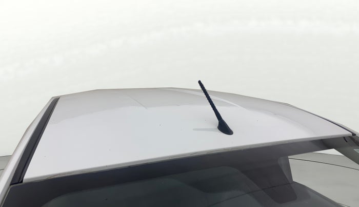 2016 Ford New Figo TREND 1.2 PETROL, Petrol, Manual, 1,30,729 km, Roof